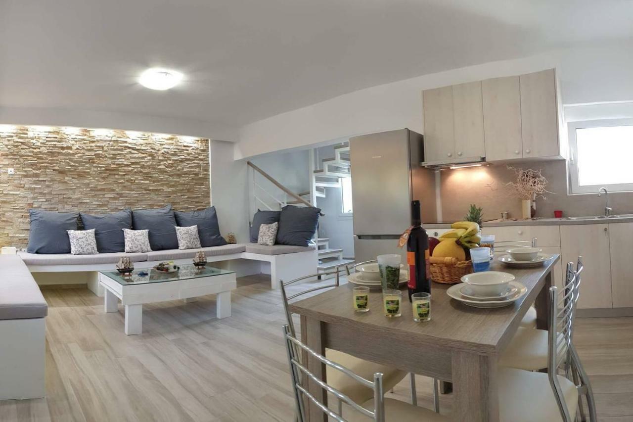 Sea Breeze Villa Хараки Екстериор снимка